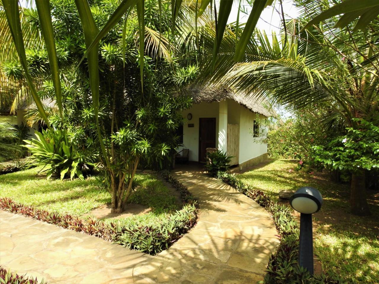 Sheba Cottages - Diani Beach Luaran gambar